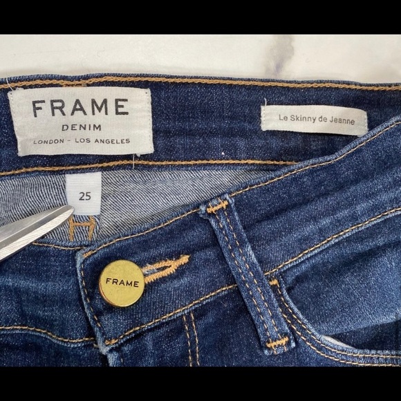Frame Denim Le Skinny De Jeanne in Queensway - Picture 4 of 5